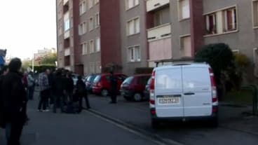 "Je n'étais pas proche de mon petit frère. Toute ma famille, mes copains et ses copains le savaient", a affirmé Abdelkader Merah face au juge.