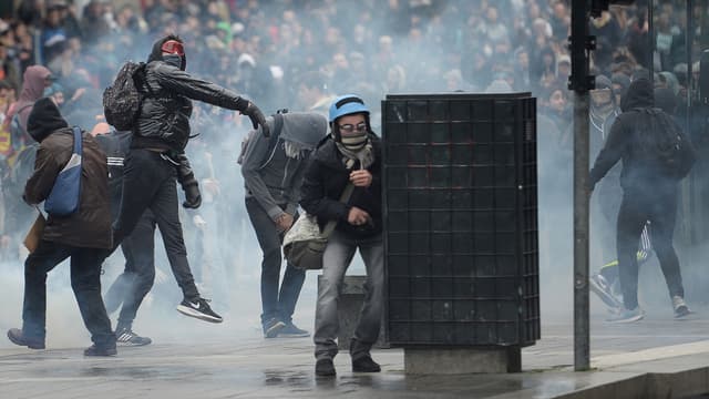 A Nantes, des scènes de violences urbaines ont éclaté en marge de la manifestation contre la loi Travail.