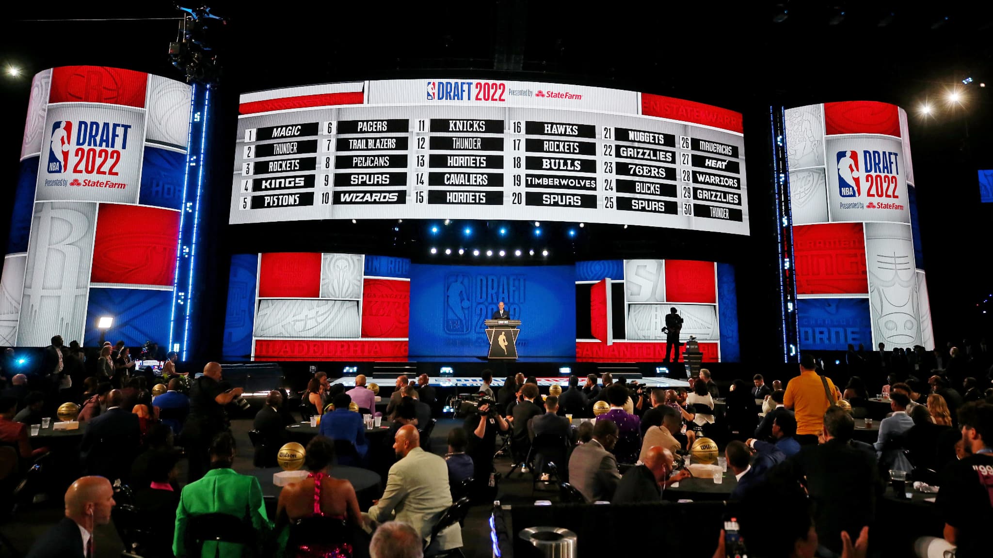 La draft NBA 2022, avec au premier plan la green room (23/06/2022) La draft NBA 2022, avec au premier plan la green room (23/06/2022)