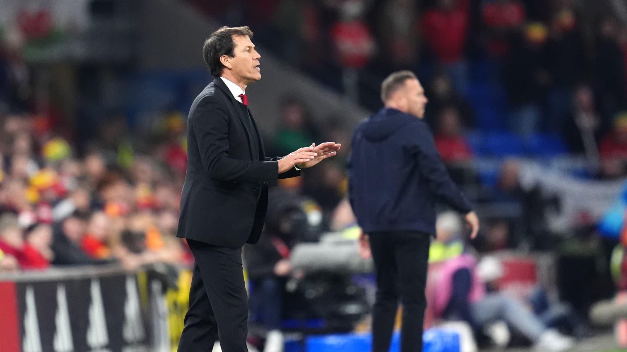 "ÇA M’ÉVITERA UN TROP LONG VOYAGE", LE SARCASME DE RUDI GARCIA, QUI SERA SUSPENDU AU KAZAKHSTAN