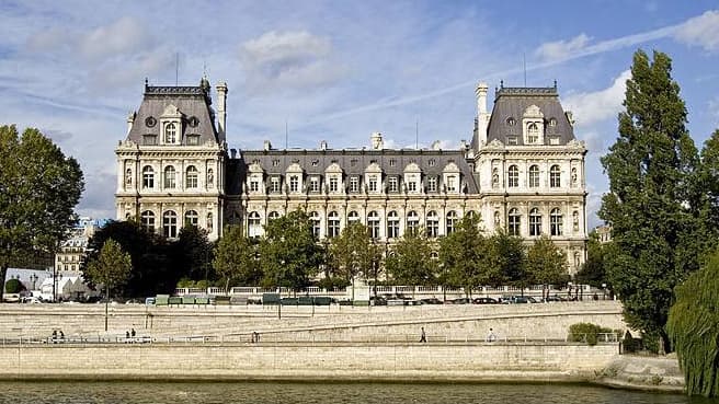 Le DAL a manifesté hier devant l'Hôtel de ville de Paris