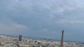 La Tour Eiffel filmée par un drone