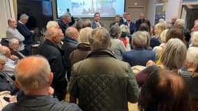 Près de 500 personnes étaient réunies ce 25 novembre 2024 à la mairie du 2e arrondissement de Lyon pour dire non au projet de réaménagement de la place Bellecour