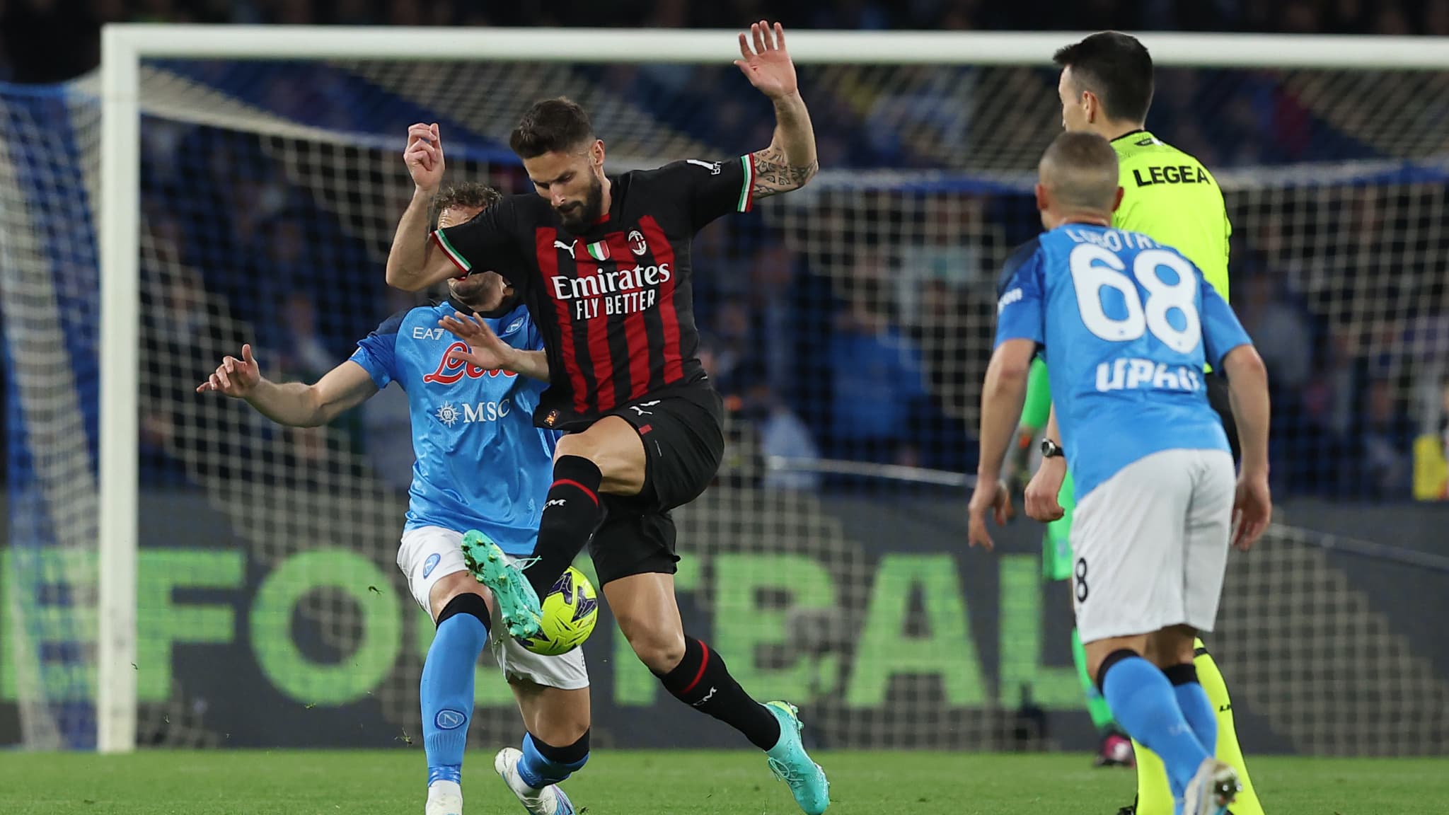Na żywo – Mediolan – Napoli: Benasser otworzył wynik dla Rossoneri w trakcie gry