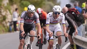 Tadej Pogacar et Mathieu van der Poel lors de Milan-San Remo, le 22 mars 2025