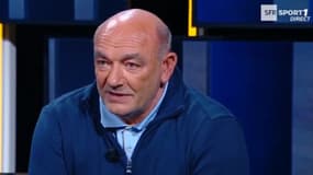 Bruno Luzi dans Le Vestiaire