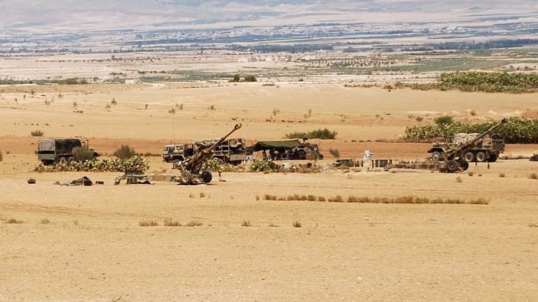 Des forces tunisiennes dans la région du Chaambi.