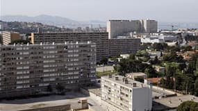 Vue des quartiers Nord de Marseille, où sévit notamment des règlements de comptes mortels sur fond de trafic de drogue. Alain Gardère, un proche de Nicolas Sarkozy, a été nommé mercredi en conseil des ministres préfet chargé de la sécurité dans la région