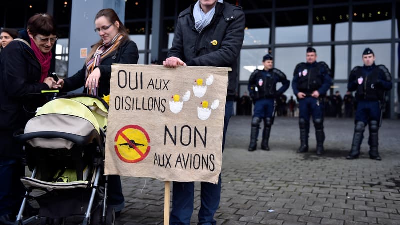 Près de 200 manifestants se sont une nouvelle fois mobilisés à Nantes contre le projet de construction de l'aéroport - Mercredi 10 février 2016