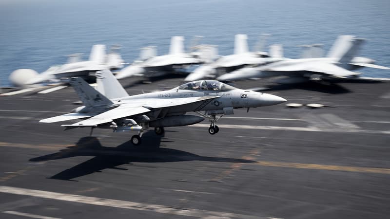 Un avion McDonnell Douglas F/A-18 Hornet se pose sur le porte-avions américain USS George H. W. Bush dans le golfe Persique (image d'illustration).