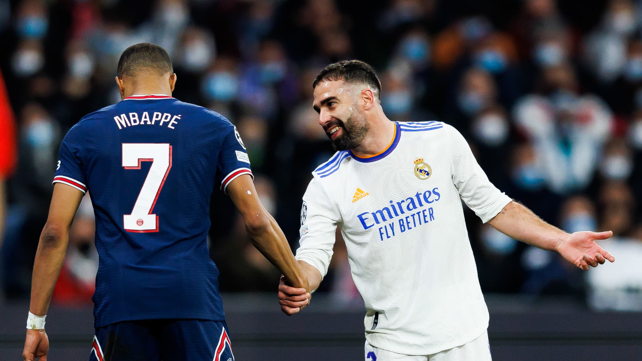 Kylian Mbappé et Dani Carvajal lors de Real Madrid-PSG en Ligue des champions, le 9 mars 2022 Kylian Mbappé et Dani Carvajal lors de Real Madrid-PSG en Ligue des champions, le 9 mars 2022