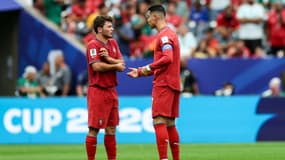 Joao Neves et Cristiano Ronaldo à la Coupe du monde 2026 lors du match entre le Portugal et la RDC, le 17 juin