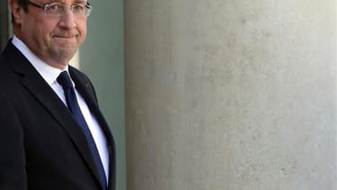 Trois Français sur quatre seraient mécontents de François Hollande, seulement 11 mois après son arrivée à l'Elysée, ce qui constitue un record sous la Ve République, selon un sondage Ifop pour le Journal du Dimanche (JDD). /Photo prise le 18 avril 2013/RE
