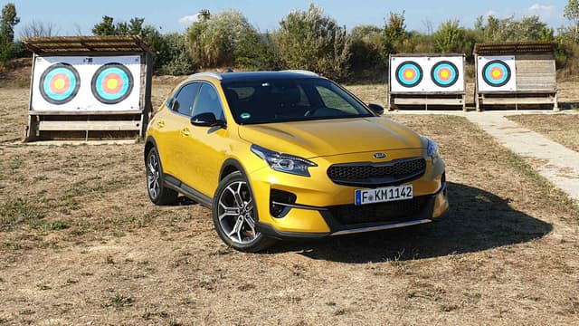 Le crossover XCeed, vient élargir la gamme la plus européenne de Kia, la famille Ceed, qui compte déjà une compacte, un break et un break de chasse.