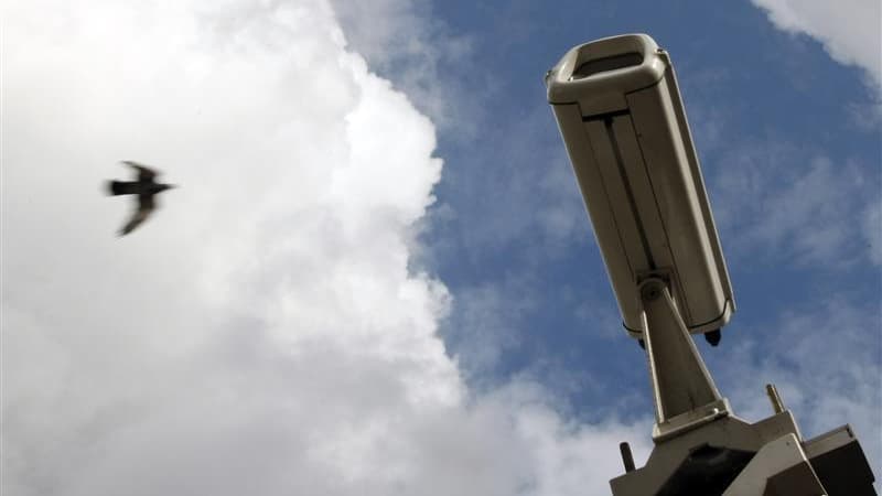 François Fillon a lancé mercredi la première tranche du plan de "vidéoprotection" de Paris adopté en novembre 2009 et qui vise à doter la capitale d'un peu plus de 1.000 caméras de voie publique d'ici juin 2012. Quelque 200 nouvelles caméras ont été ainsi