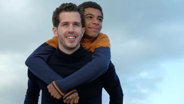 Victor Belmondo et Yoann Eloundou dans "Envole-moi"
