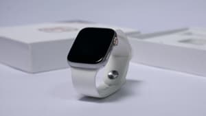 Soldes Apple Watch Series 7 : profitez du bon plan limité sur la montre connectée