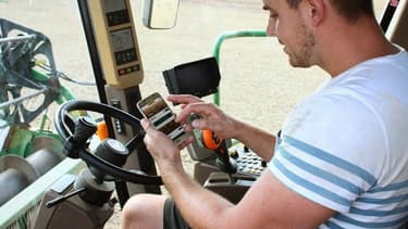 L’application mobile Perfarmer calcule, en fonction des cours des céréales et des besoins spécifiques de chaque agriculteur, le bon moment pour vendre sa récolte à un prix rémunérateur.