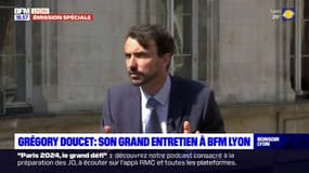 Lyon: Grégory Doucet revient sur la polémique sur les doudounes "made in Bangladesh"