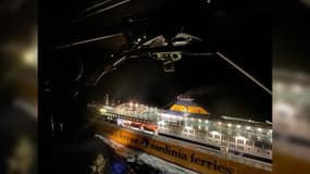 Une septuagénaire évacuée d'un ferry reliant la Corse par un hélicoptère de l'armée.