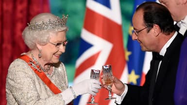 La reine Elizabeth et le président François Hollande en 2014, à l'occasion de la visite d'Etat de la souveraine.