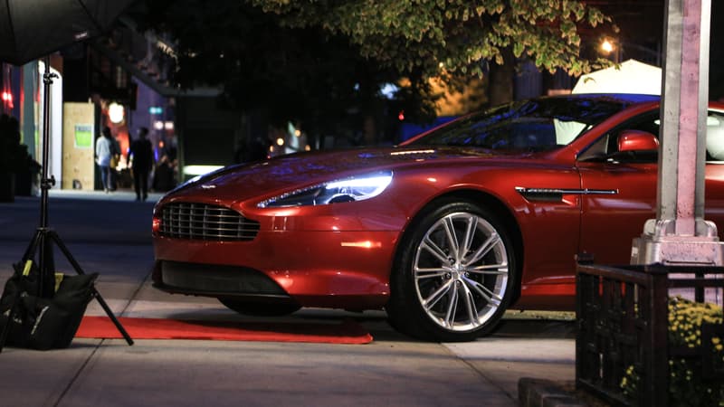 Malgré une hausse des ventes, Aston Martin est en pertes au 1er trimestre, à cause de frais financiers et de la baisse des livraisons de voitures en série limitée.