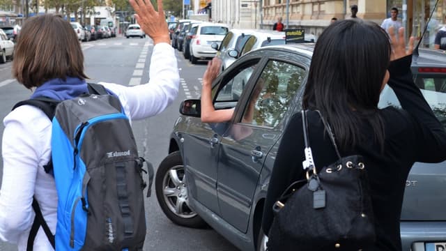 En choisissant Klaxit Mobilités pour le covoiturage, les villes veulent desservir des zones d’activités péri-urbaines où le flux de voyageurs n’est pas assez important une ligne régulière de transport en commun.