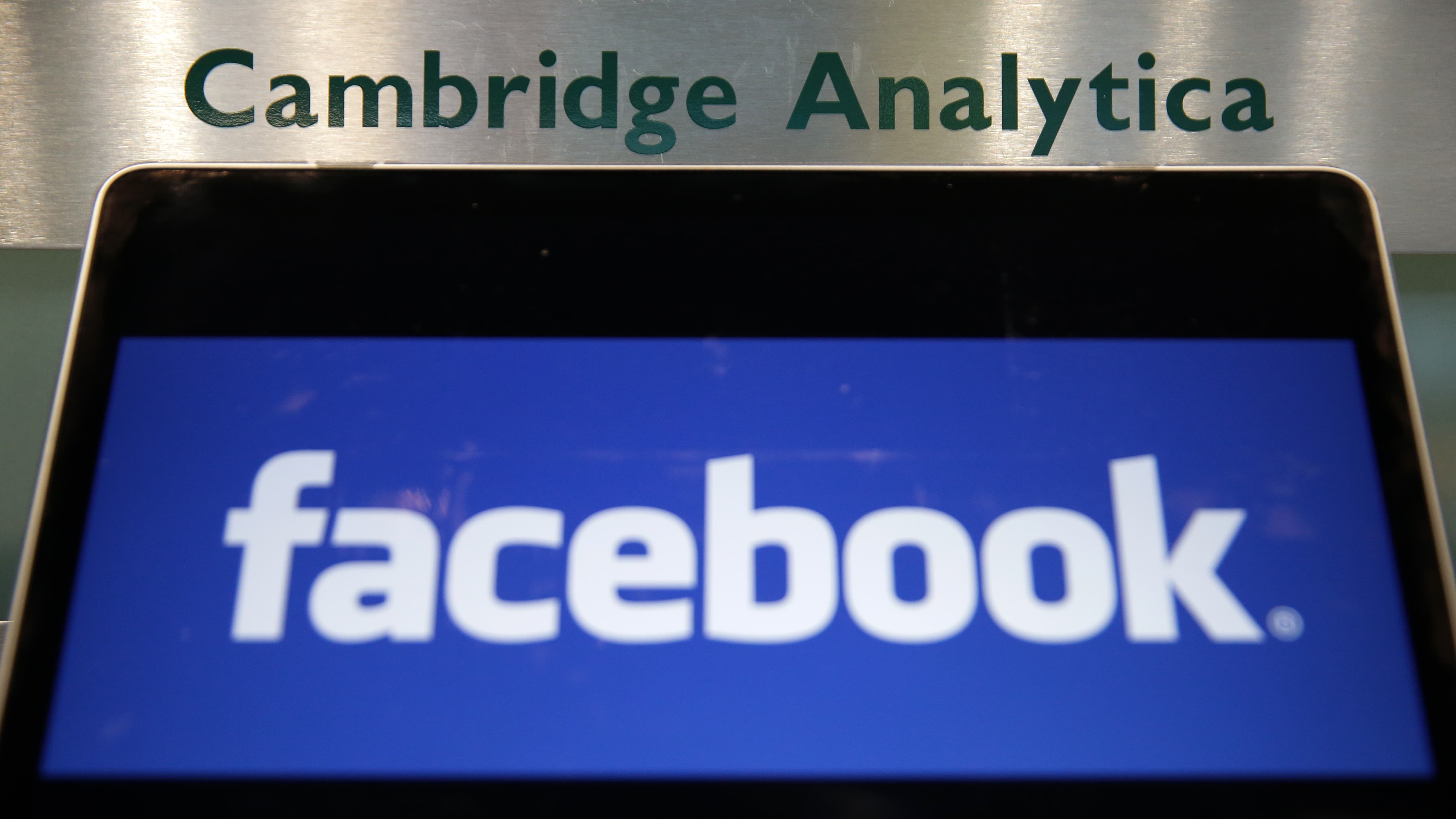 Qu'est Il Reproche A La Societe Cambridge Analytica
