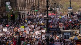 Une manifestation anti-Trump à New York ke 19 avril 2025