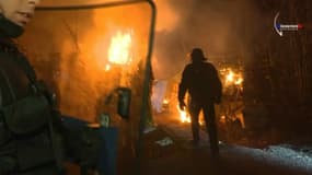 Des gendarmes lors de l'évacuation de la ZAD de Burre