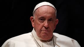 Le pape François rencontre les autorités, la société civile et le corps diplomatique au centre culturel du quartier de Belém à Lisbonne, lors de sa visite de cinq jours pour assister au rassemblement des jeunes catholiques des Journées mondiales de la jeunesse (JMJ), le 2 août 2023.
