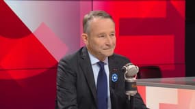 Le général Pierre de Villiers au micro de BFMTV ce mercredi 9 novembre. 