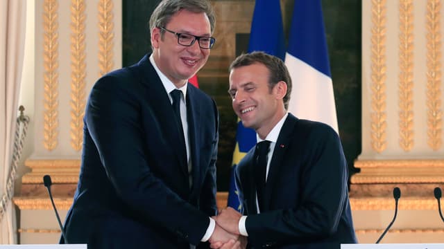 Le président serbe considère qu'il a été moins bien traité que son homologue du Kosovo.