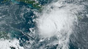 Image satellite de l'agence américaine NOAA montrant l'ouragan Béryl le 3 juillet 2024