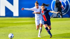 Ramona Bachmann lors de PSG-Prague en Ligue des champions féminine