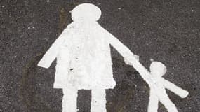 L'adoption et l'accès aux origines demeurent parmi les sujets les plus sensibles dans la réforme de la famille.