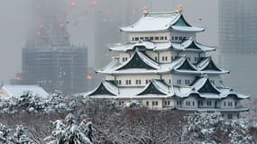 Le château de Nagoya, ville où s'est déroulé ce drame, sous la neige en décembre 2014. 