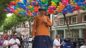 300 personnes ont participé au cortège organisé dans les rues de Calais, ce mardi 20 août. 