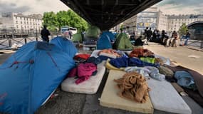 400 migrants habitent au campement de la Chapelle.