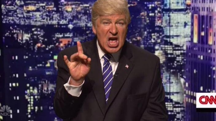 Alec Baldwin parodie Donald Trump dans "Saturday Night Live"