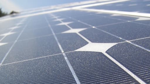 La France totalise 4.500 mégawatts de panneaux solaires.