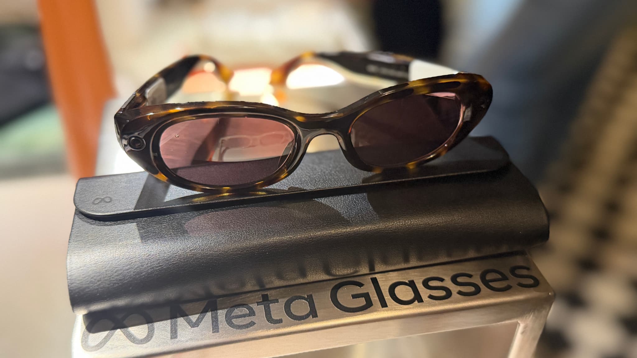 Le Starfire by Kylie Edition, les dernières lunettes connectées Meta Glasses conçues en collaboration avec Kylie Jenner