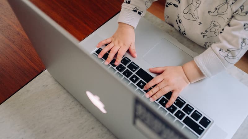 Le télétravail perd du terrain en pleine crise sanitaire : à qui la faute?