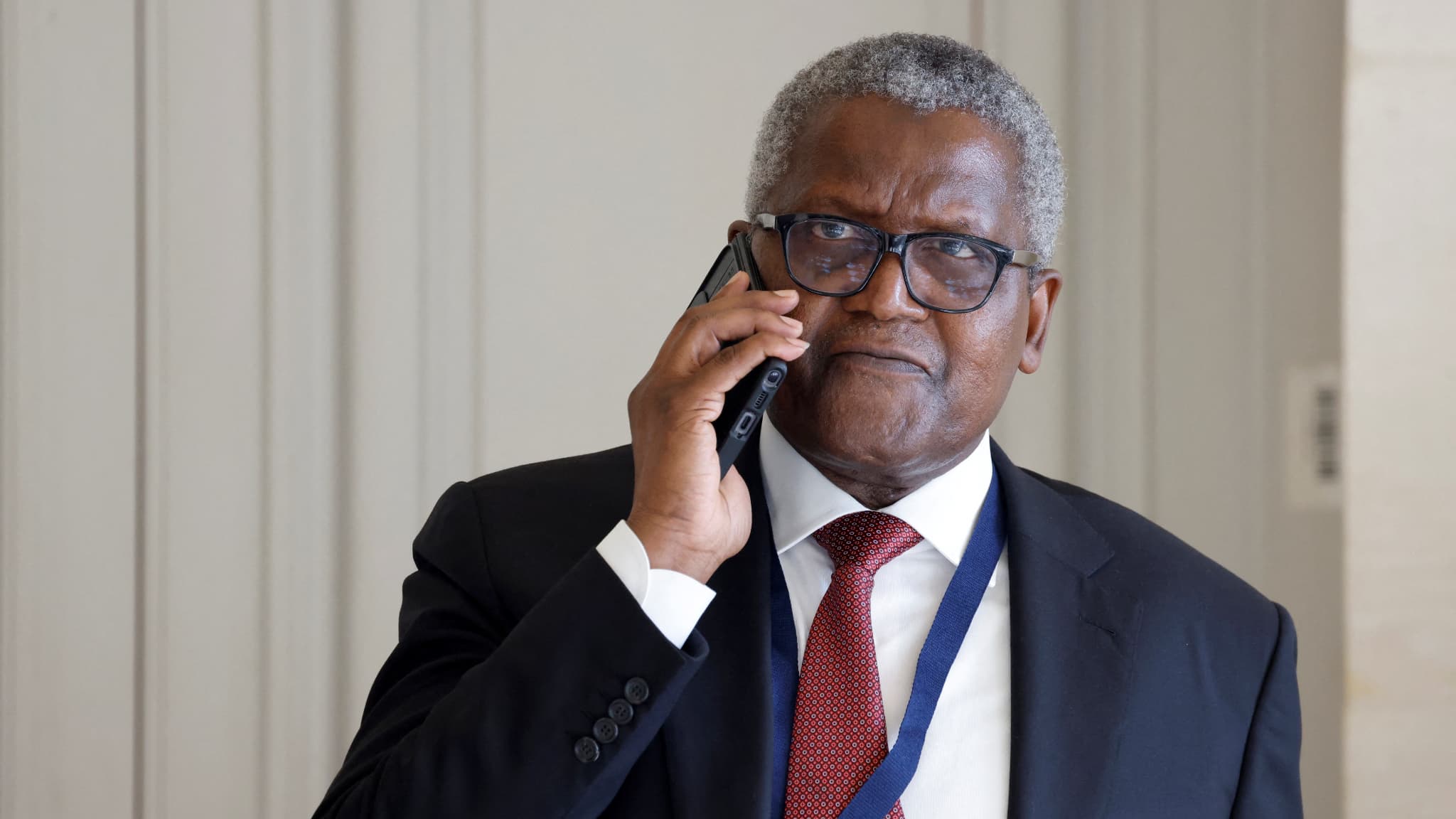 Avrupa'yı kerosen krizinden kurtaran ve Afrika'nın en zengini olan Aliko Dangote: Nijerya'nın Rockefeller'i borsaya giriyor