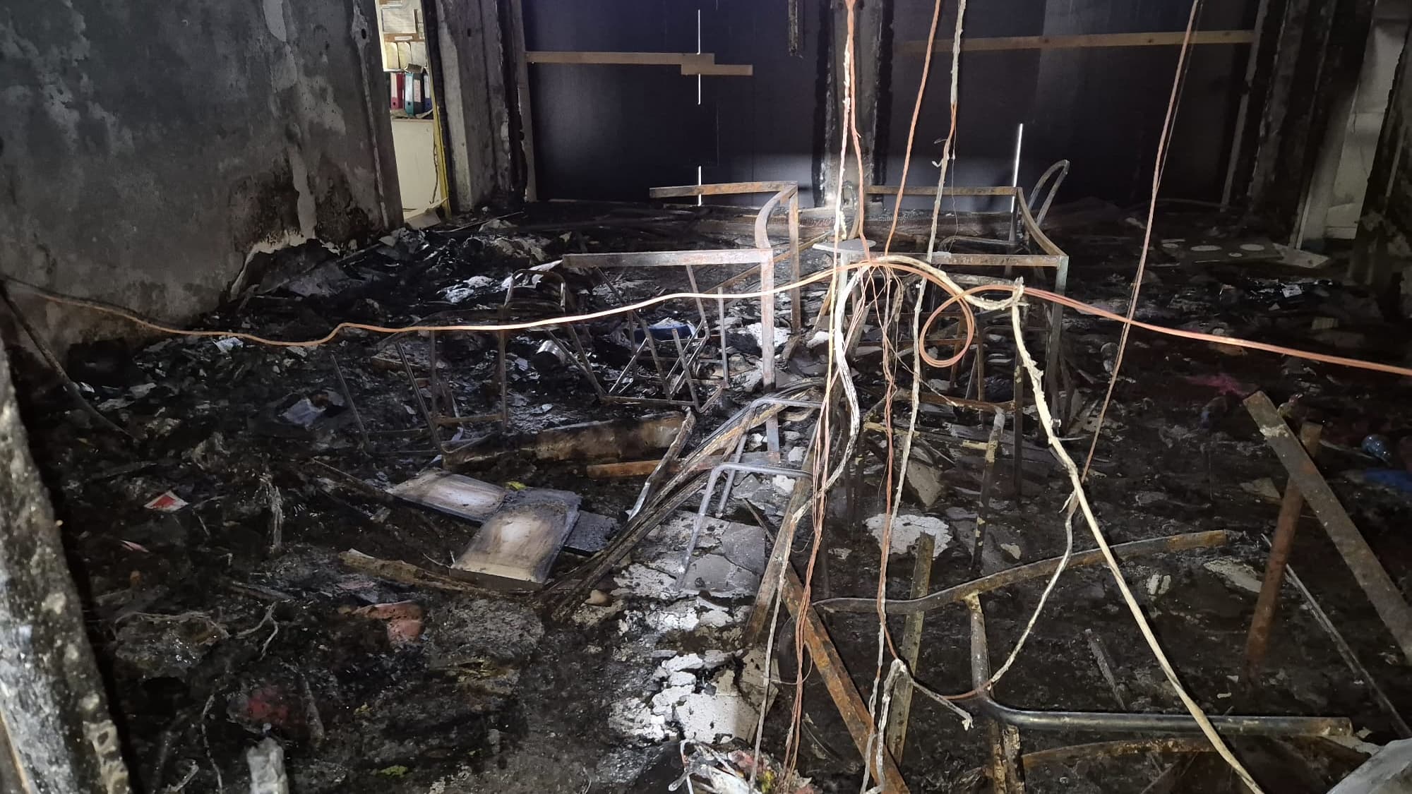 Les images de l'école de Meyzieu ravagée par un incendie volontaire le 19 juin 2024.