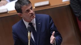 Le Premier ministre Manuel Valls à l'Assemblée Nationale, le 24 juin 2015 à Paris