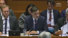 Laurent Saint-Martin (au centre), ministre du Budget, et Antoine Armand (à gauche), ministre de l'Économie, étaient interrogés mercredi par la Commission des finances publiques.