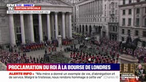 Charles III est proclamé roi à la bourse de Londres