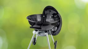 Quel est ce barbecue à charbon proposé à moins de 40€ chez ManoMano ?