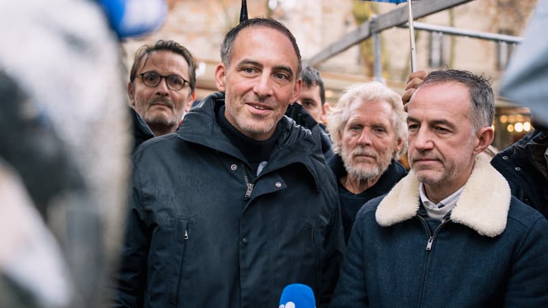 Municipales à Paris: Raphaël Glucksmann s'affiche en soutien d'Emmanuel Grégoire et dénonce "le trumpisme" de ses adversaires